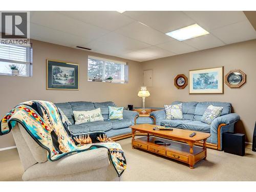 1107 29 Avenue, Vernon, BC - Indoor