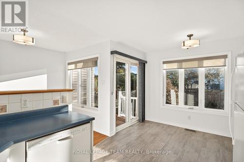 1431 Lynx Crescent, Ottawa, ON - Indoor Photo Showing Kitchen