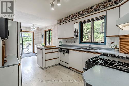 1506 Torpitt Road, Severn, ON - Indoor Photo Showing Kitchen With Double Sink