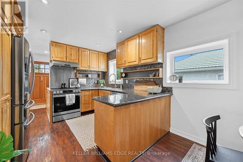1348 Augustine Drive, Burlington, ON - Indoor Photo Showing Kitchen