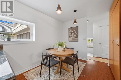 1348 Augustine Drive, Burlington, ON - Indoor Photo Showing Dining Room
