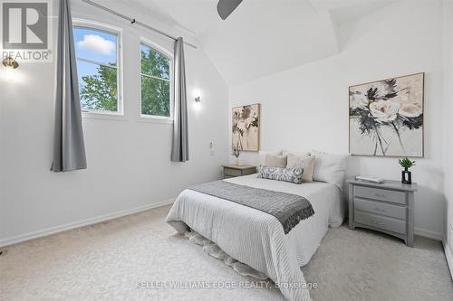 1348 Augustine Drive, Burlington, ON - Indoor Photo Showing Bedroom