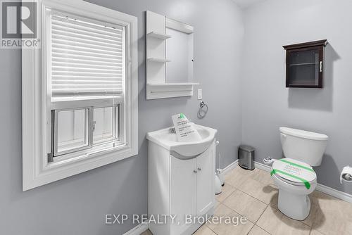 200 Kensington Avenue N, Hamilton (Crown Point), ON 