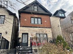 2ND FL - 247 LANSDOWNE AVENUE  Toronto, ON M6K 2W2