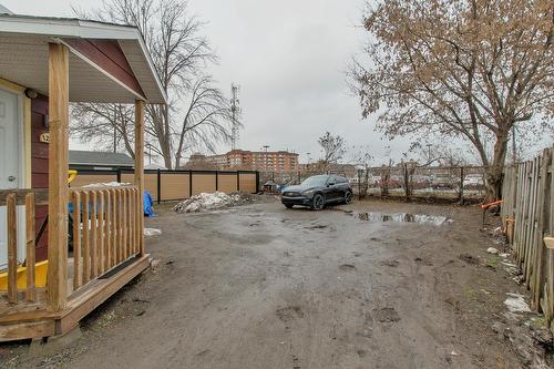 Stationnement - 127  - 129 Rue Turgeon, Sainte-Thérèse, QC - Outdoor