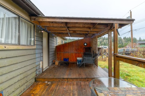 230 Clutus Rd, Bamfield, BC 