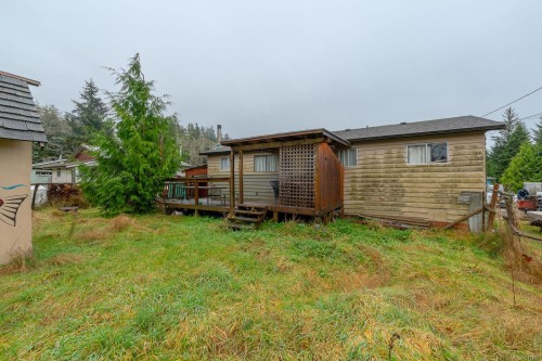 230 Clutus Rd, Bamfield, BC 