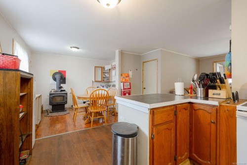 230 Clutus Rd, Bamfield, BC 