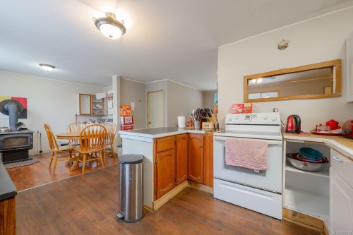 230 Clutus Rd, Bamfield, BC 