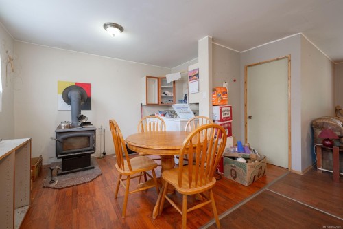 230 Clutus Rd, Bamfield, BC 