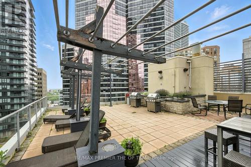407 - 11 St Joseph Street, Toronto, ON - Outdoor