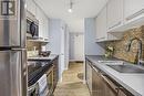 407 - 11 St Joseph Street, Toronto, ON  - Indoor Photo Showing Kitchen 