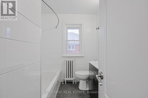 4 - 366 Mary Street N, Oshawa, ON - Indoor Photo Showing Bathroom