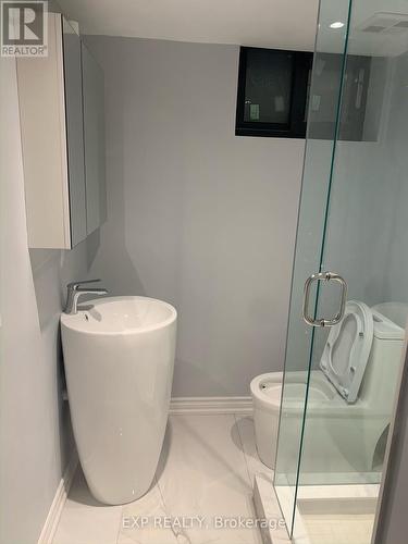 24 Chudleigh Road, Toronto, ON - Indoor Photo Showing Bathroom