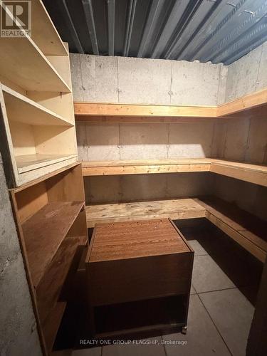 5283 Pedalina Drive, Mississauga, ON - Indoor