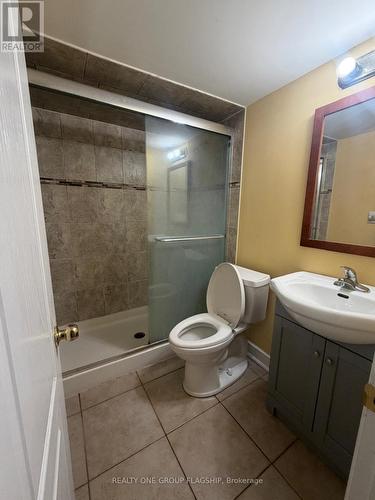 5283 Pedalina Drive, Mississauga, ON - Indoor Photo Showing Bathroom