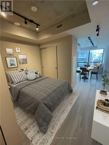 1003 - 458 Richmond Street W, Toronto, ON - Indoor Photo Showing Bedroom