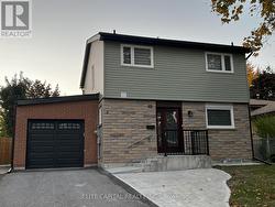 69 HUTCHERSON SQUARE  Toronto, ON M1B 1C5
