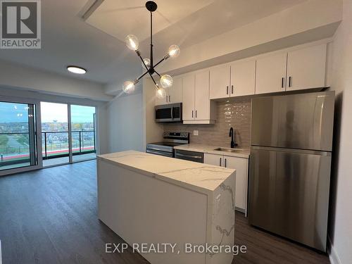713 - 575 Conklin Road, Brantford, ON - Indoor Photo Showing Kitchen With Stainless Steel Kitchen With Upgraded Kitchen