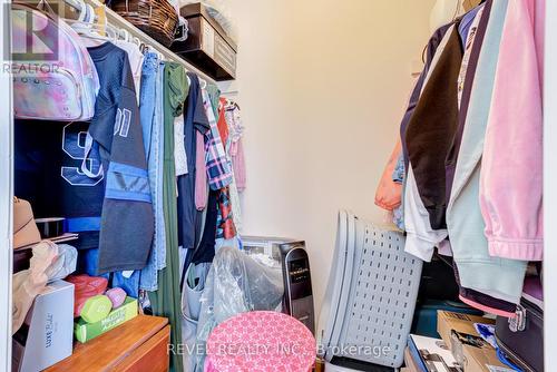 524 Fergo Avenue S, Mississauga, ON - Indoor With Storage