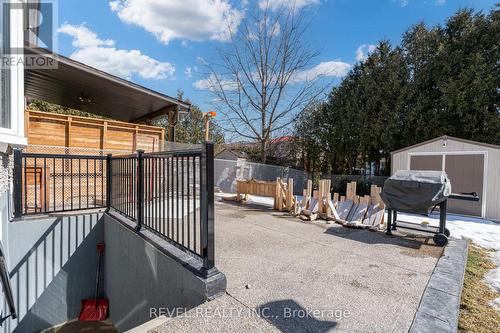 524 Fergo Avenue S, Mississauga, ON - Outdoor