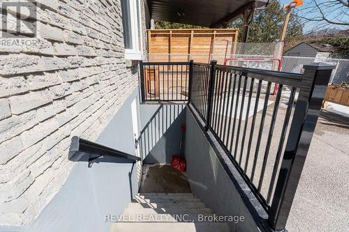 524 Fergo Avenue S, Mississauga, ON - Outdoor With Exterior