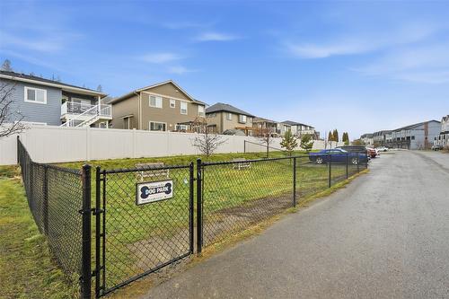 118-1951 Qu'Appelle Boulevard, Kamloops, BC - Outdoor