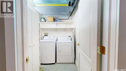 121 2530 25Th Avenue, Regina, SK - Indoor Photo Showing Laundry Room