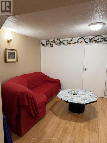 7695 Anaka Drive, Mississauga, ON - Indoor Photo Showing Bedroom