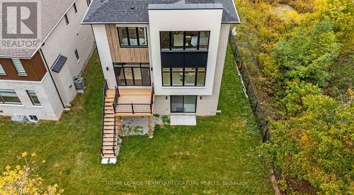 23 Kingwood Lane, Aurora, ON - Outdoor