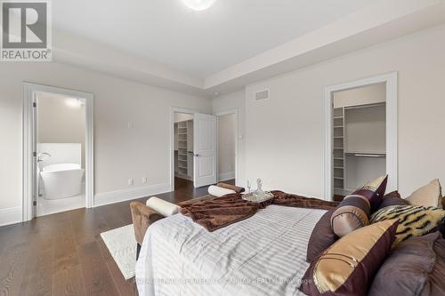 23 Kingwood Lane, Aurora, ON - Indoor Photo Showing Bedroom
