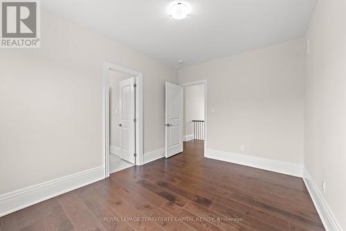 23 Kingwood Lane, Aurora, ON - Indoor Photo Showing Other Room