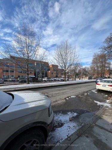 111 Sunnyside Avenue, Toronto, ON 