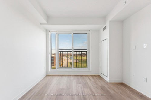 817-20 All Nations Drive, Brampton, ON - Indoor Photo Showing Other Room