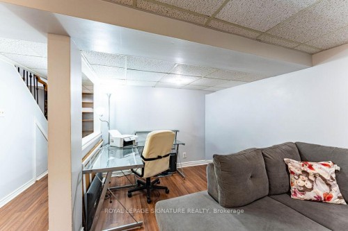 25 Hun Crescent, Toronto, ON - Indoor