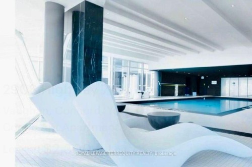 507E-2908 Highway 7 Road, Vaughan, ON - Outdoor With In Ground Pool