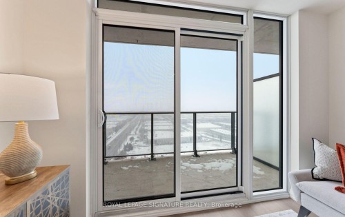 1922-8960 Jane Street, Vaughan, ON - Indoor Photo Showing Other Room