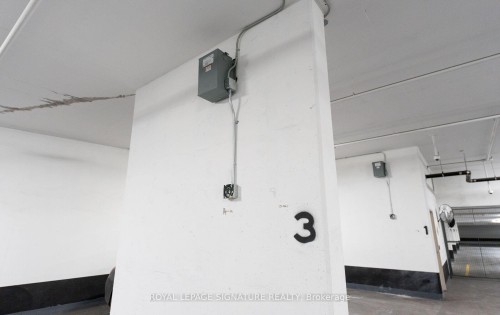 1922-8960 Jane Street, Vaughan, ON - 