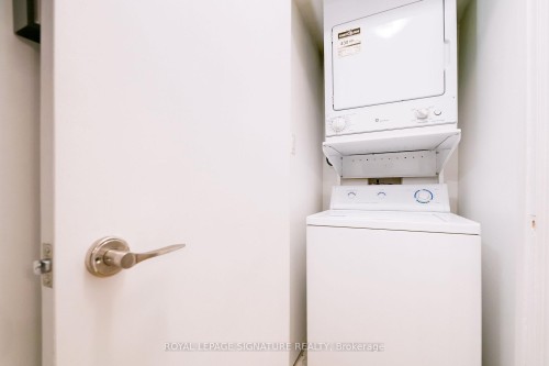 1602-28 Laidlaw Street, Toronto, ON - Indoor Photo Showing Laundry Room