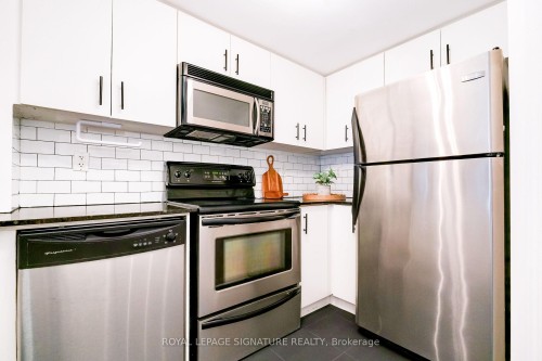 1602-28 Laidlaw Street, Toronto, ON - Indoor Photo Showing Kitchen With Stainless Steel Kitchen