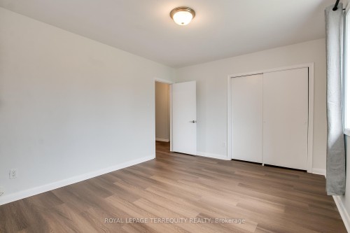 93 Searle Avenue, Toronto, ON - Indoor Photo Showing Other Room