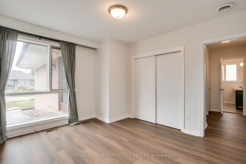 93 Searle Avenue, Toronto, ON - Indoor Photo Showing Other Room