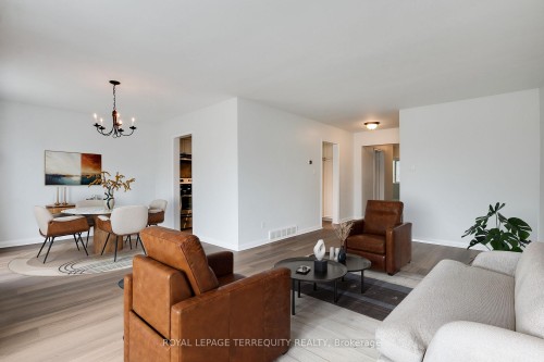 93 Searle Avenue, Toronto, ON - Indoor Photo Showing Living Room