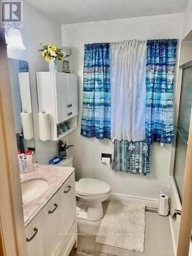 82 Ready Court, Brampton, ON - Indoor Photo Showing Bathroom