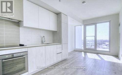 3608 - 1000 Portage Parkway, Vaughan, ON - Indoor