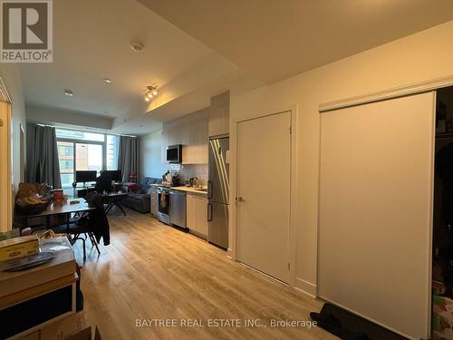 403 - 185 Deerfield Road, Newmarket, ON - Indoor