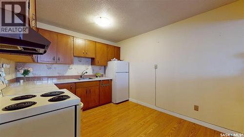 20 4505 Rae Street, Regina, SK - Indoor Photo Showing Kitchen