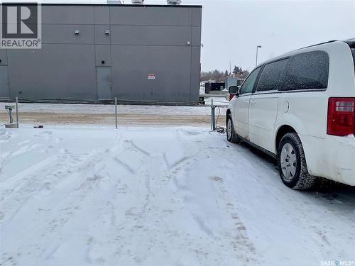 20 4505 Rae Street, Regina, SK - Indoor Photo Showing Garage