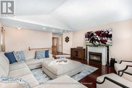 5525 Heatherleigh Avenue, Mississauga, ON - Indoor Photo Showing Living Room With Fireplace