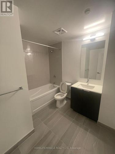 805 - 15 Skyridge Drive, Brampton, ON - Indoor Photo Showing Bathroom